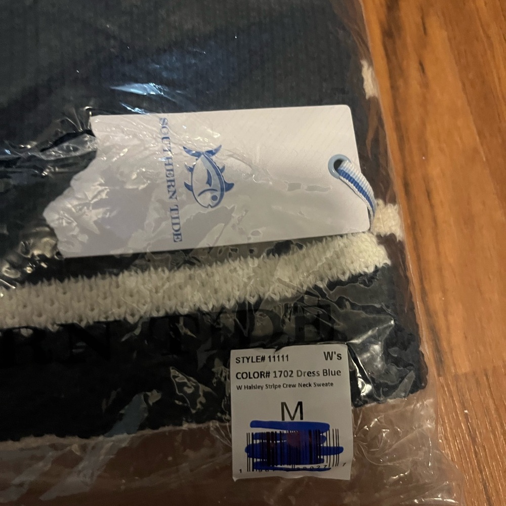 Southern Tide Halsey Stripe Cree Neck Sweater M - Picture 8 of 9